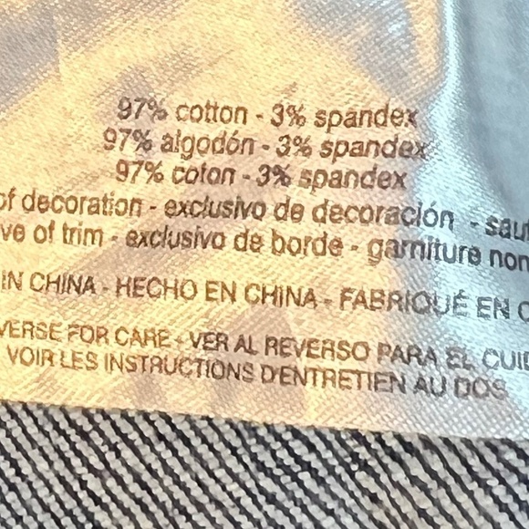 Women’s Frayed Denim Jeans distressed/whiskered sizes 32 Color Rainfall - Picture 5 of 7